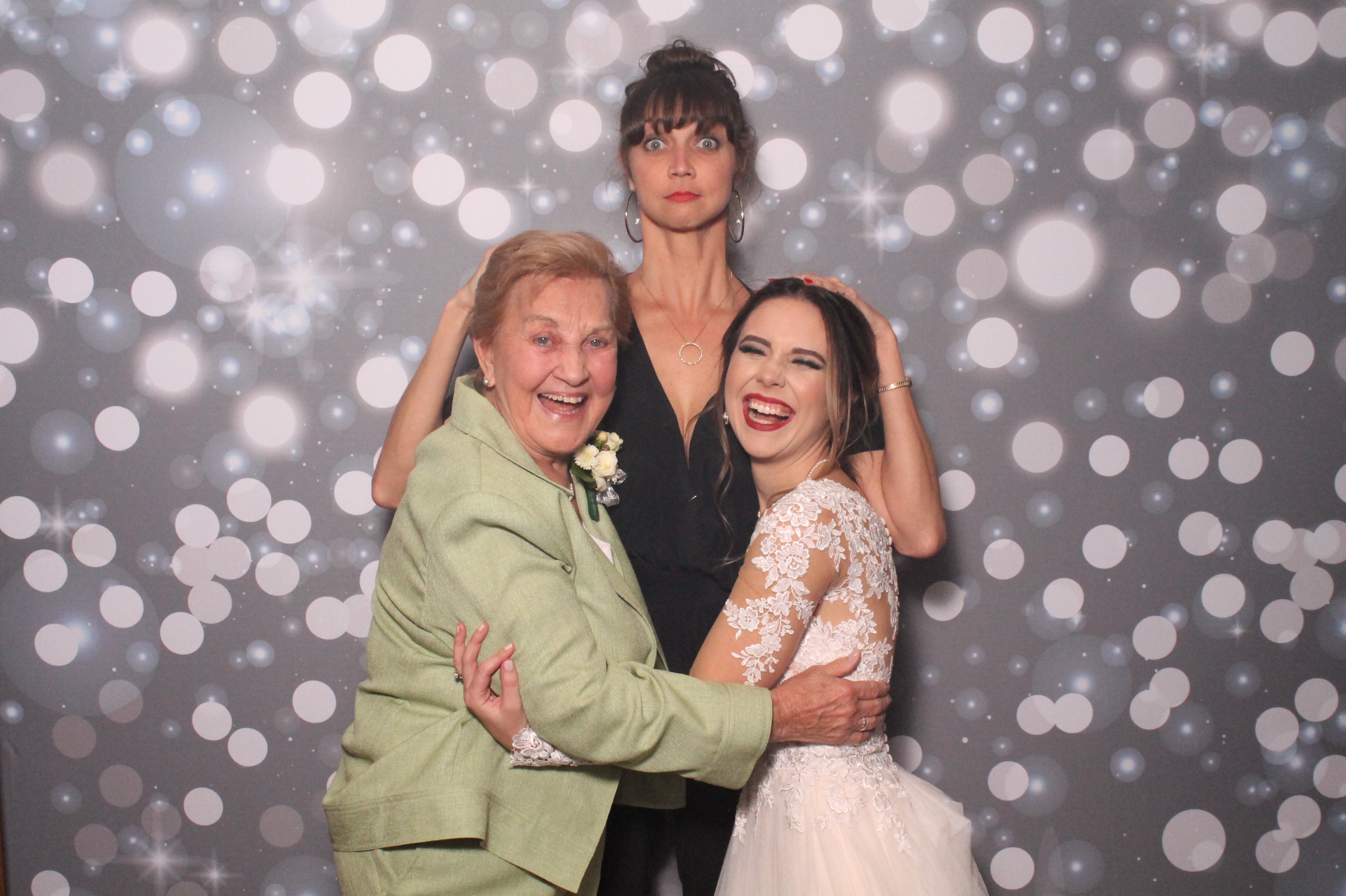 Chase & Hailey | View more photos from the event at gallery.photoboothcincy.com/u/PhotoBoothCincy/Chase-Hailey